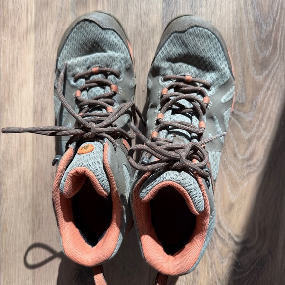 Merrell Outright Edge Mid waterproof hiking boots in a brindle and melon W 8.5 - Picture 7 of 8